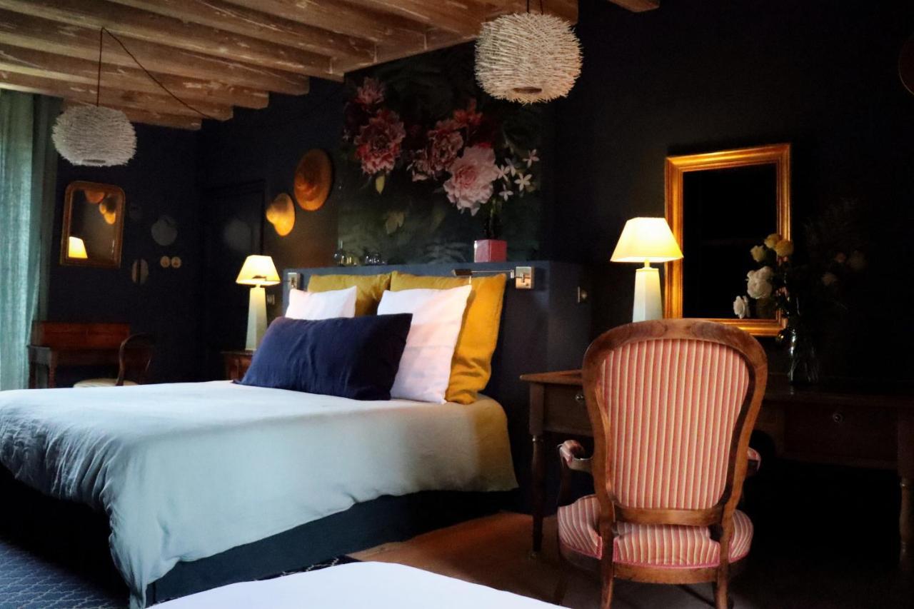 L'Ecole Des Garcons Bed and Breakfast Maigne Eksteriør billede